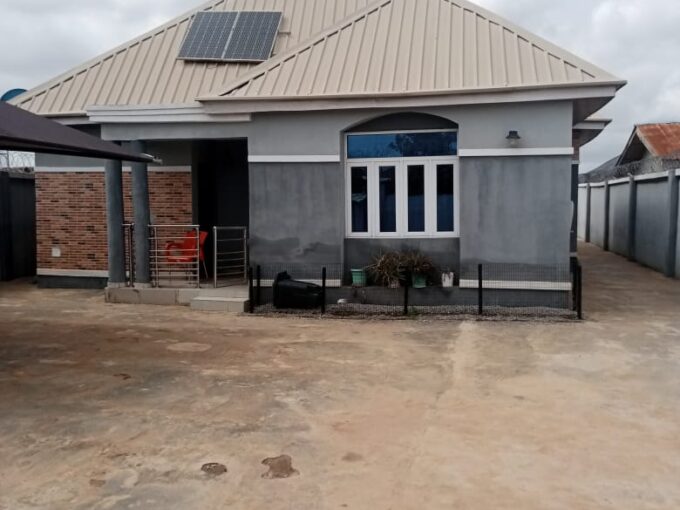 A 3 BEDROOM BUNGALOW AT KUTE, IBADAN